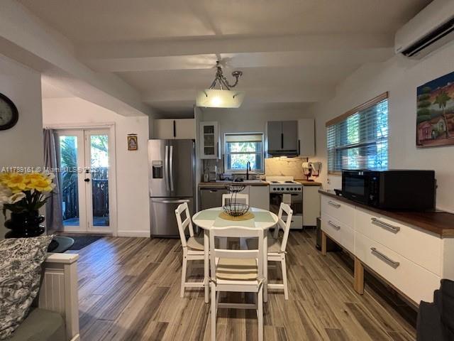 Property photo # 0