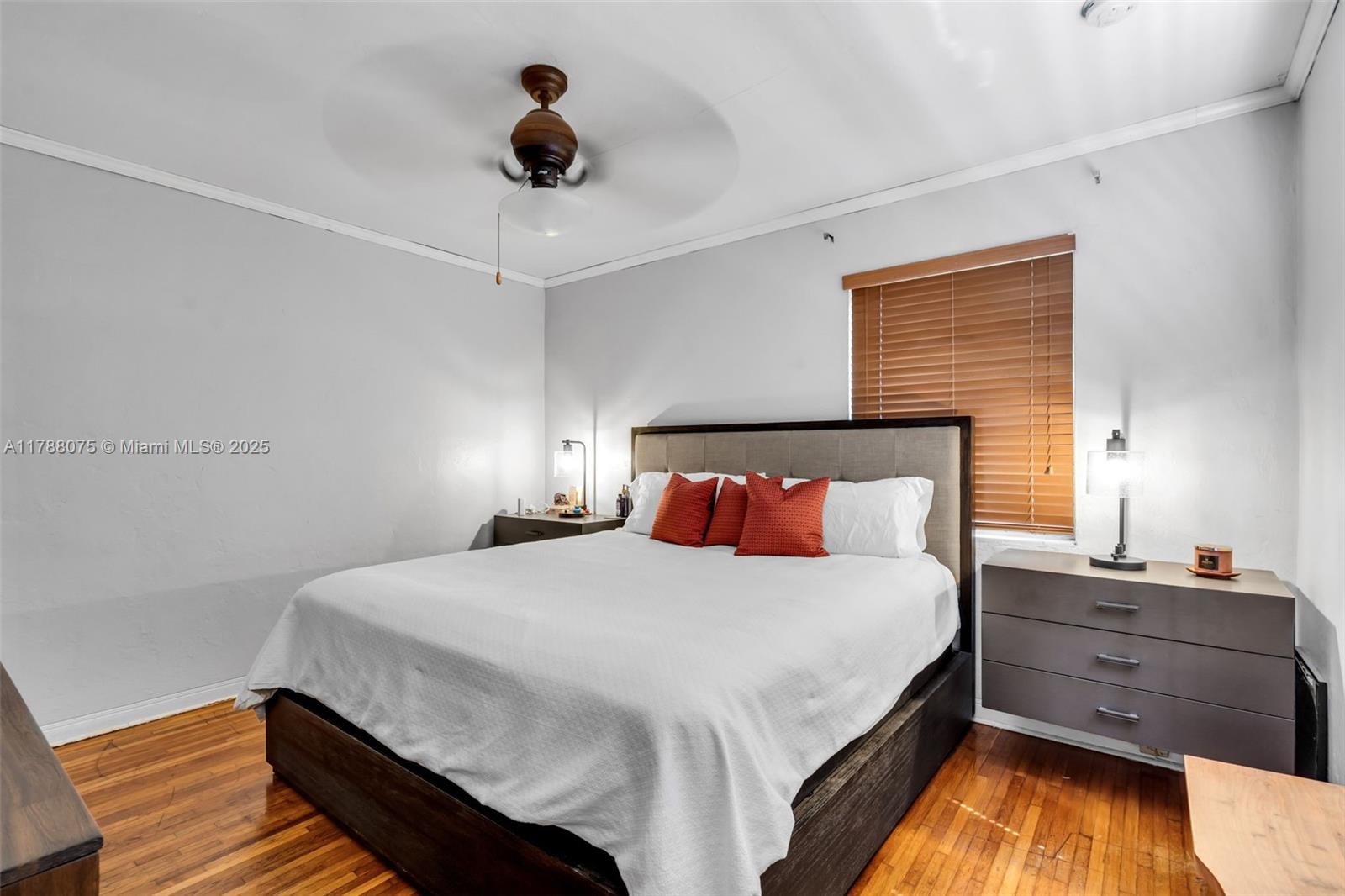 Listing Photo 14