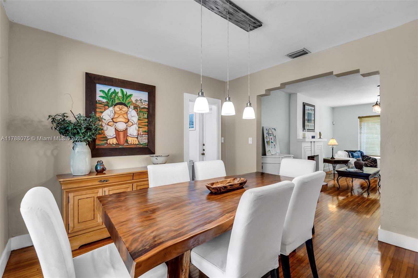 Listing Photo 8