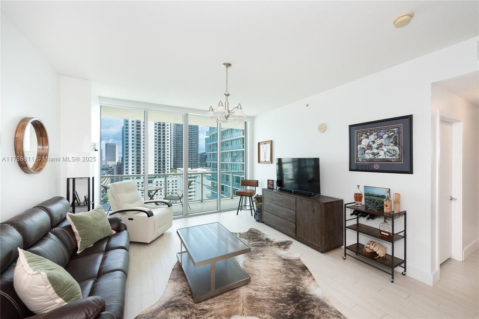 79 12th St Unit 2011- S, Miami, Florida 33130