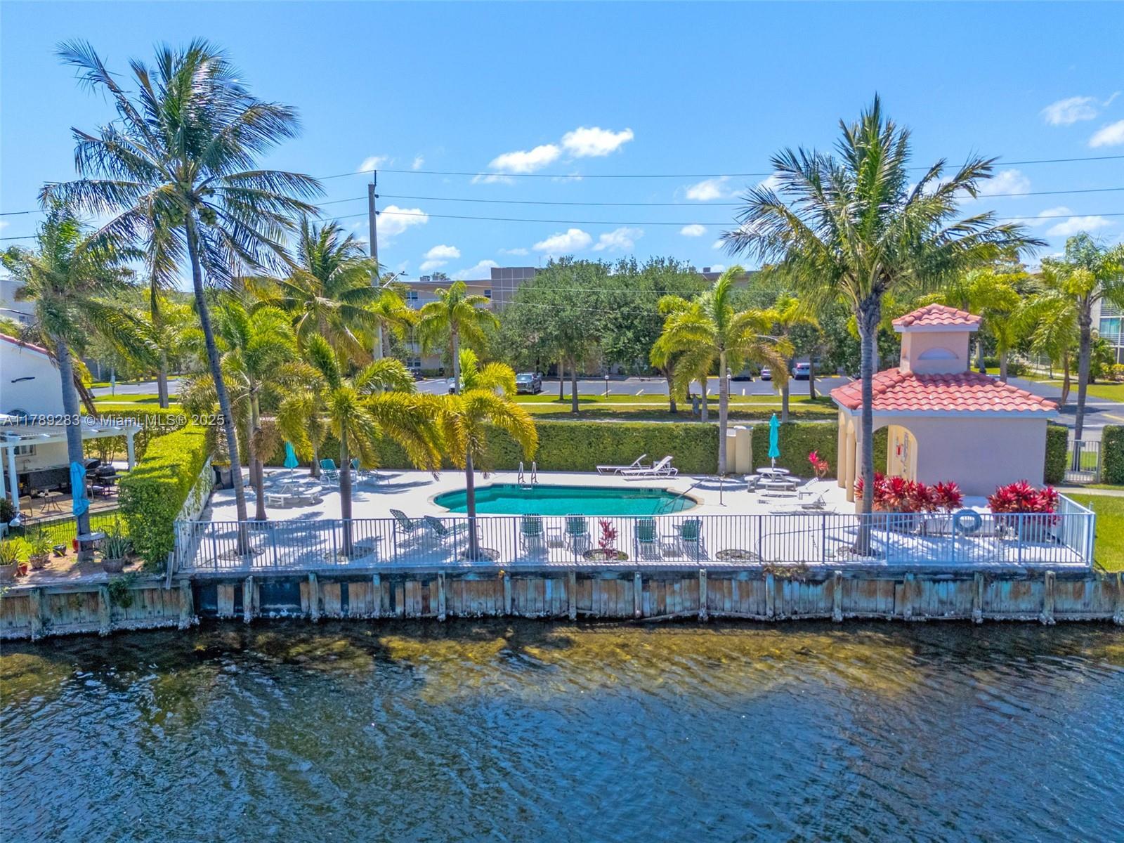 1086 SE 5th Ct, Dania Beach, Florida image 40