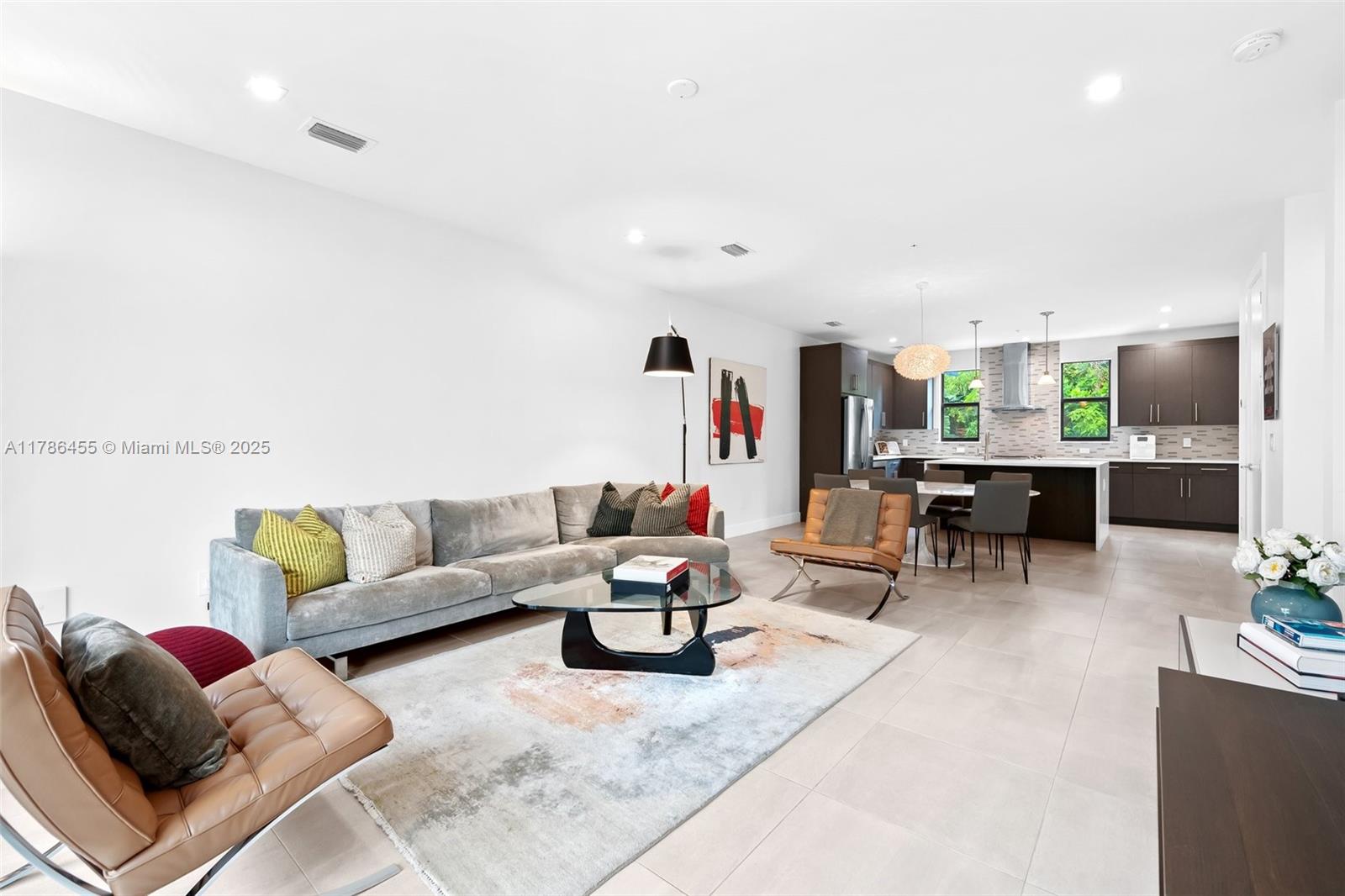 625 NE 22nd Dr, Wilton Manors, Florida image 7
