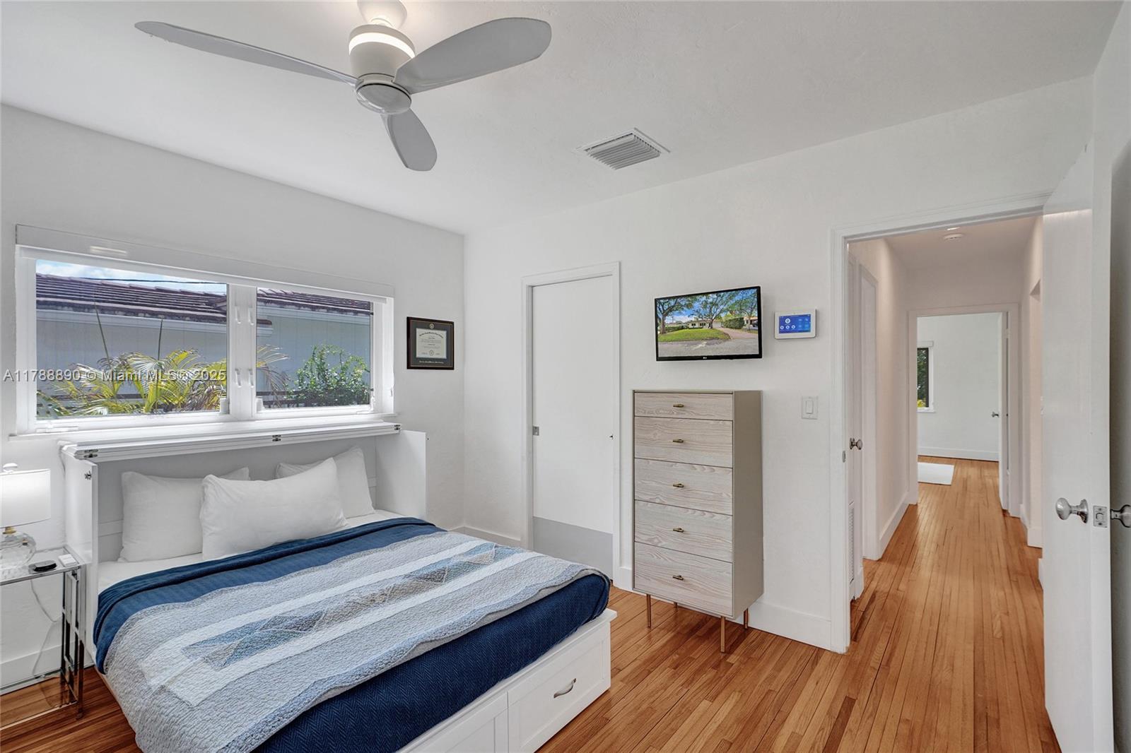 552 Alminar Ave, Coral Gables, Florida image 19