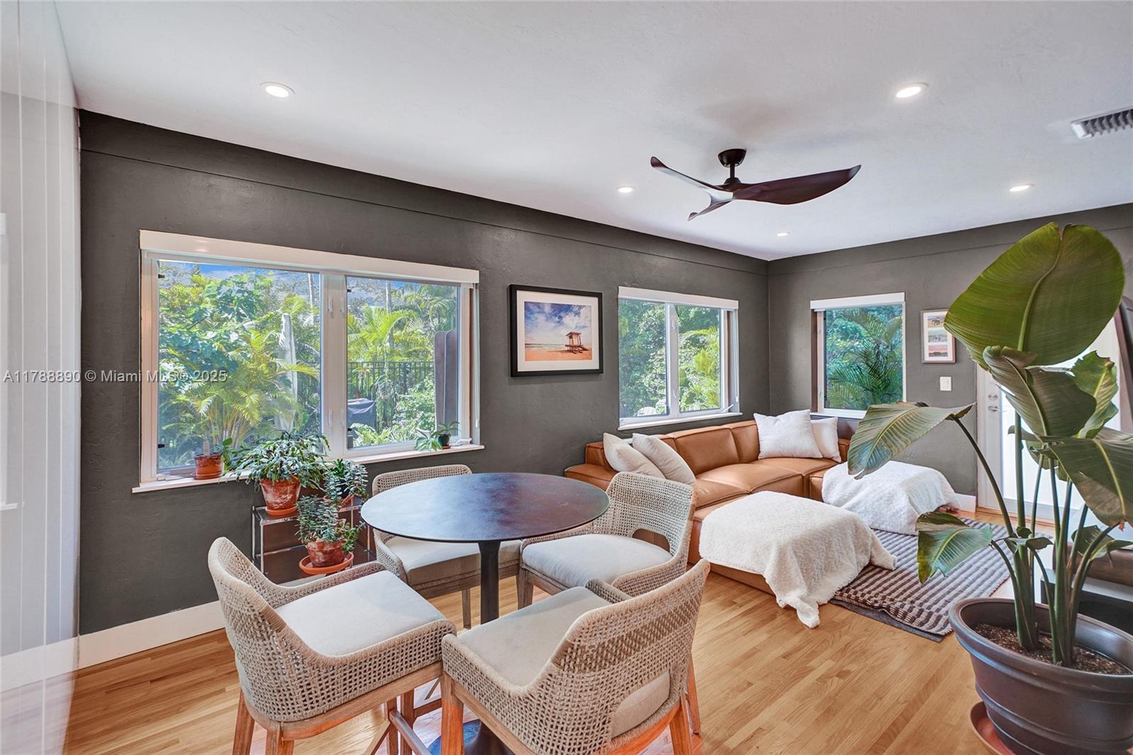 552 Alminar Ave, Coral Gables, Florida image 8