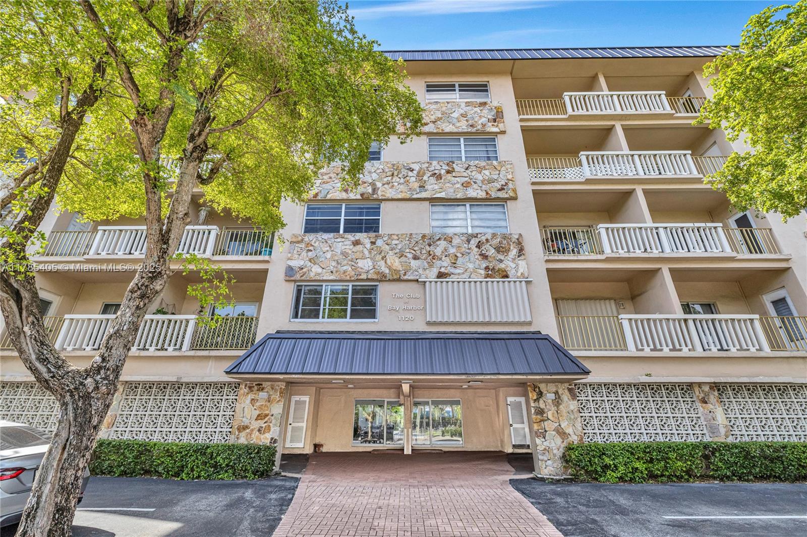 1120 99th St #302, Bay Harbor Islands, Florida image 18