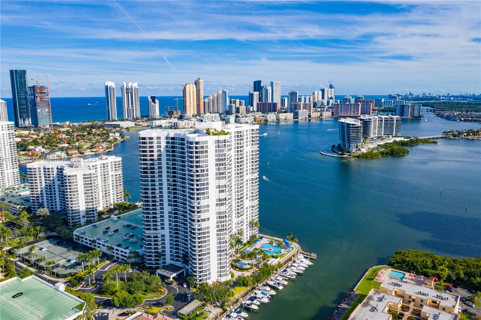 3530 Mystic Pointe Dr #1513, Aventura FL 33180
