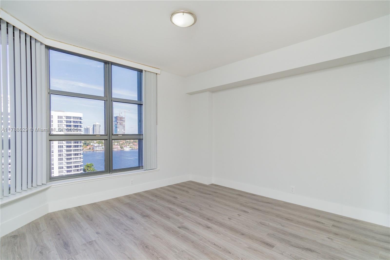 3530 Mystic Pointe Dr #1513, Aventura FL 33180