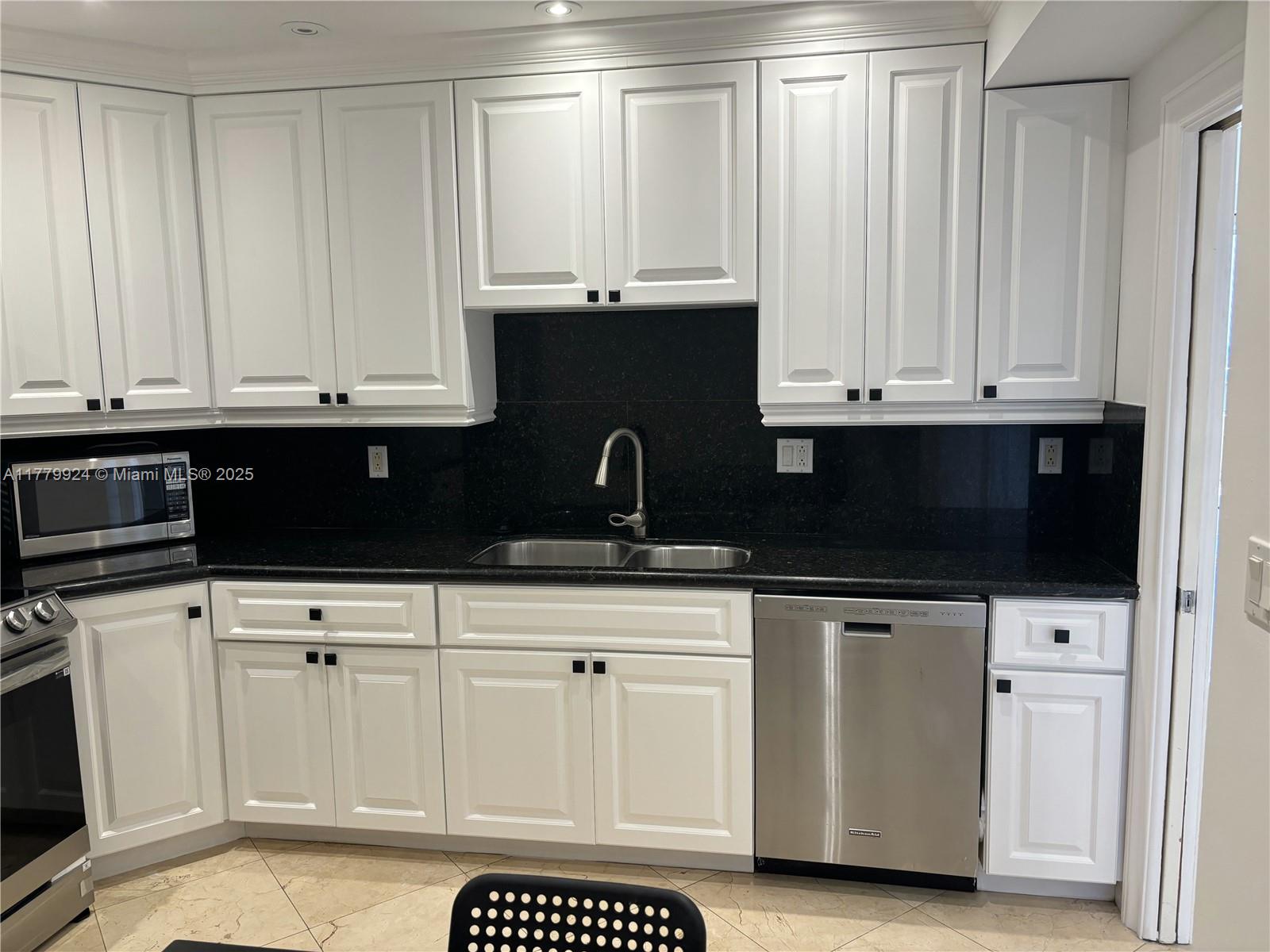 251 Crandon Blvd #1022, Key Biscayne FL 33149
