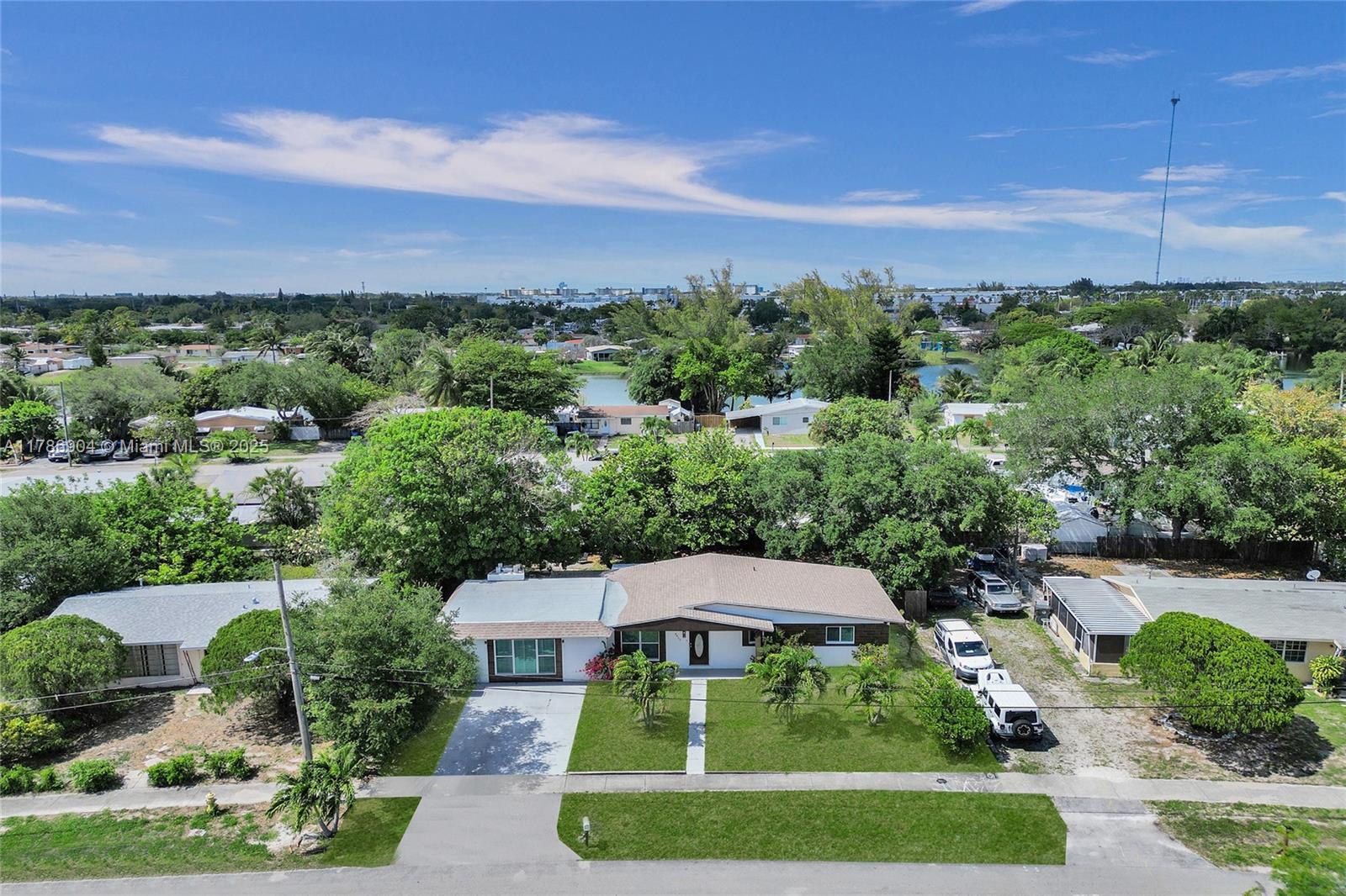 3411 SW 36th St, West Park, Florida image 38
