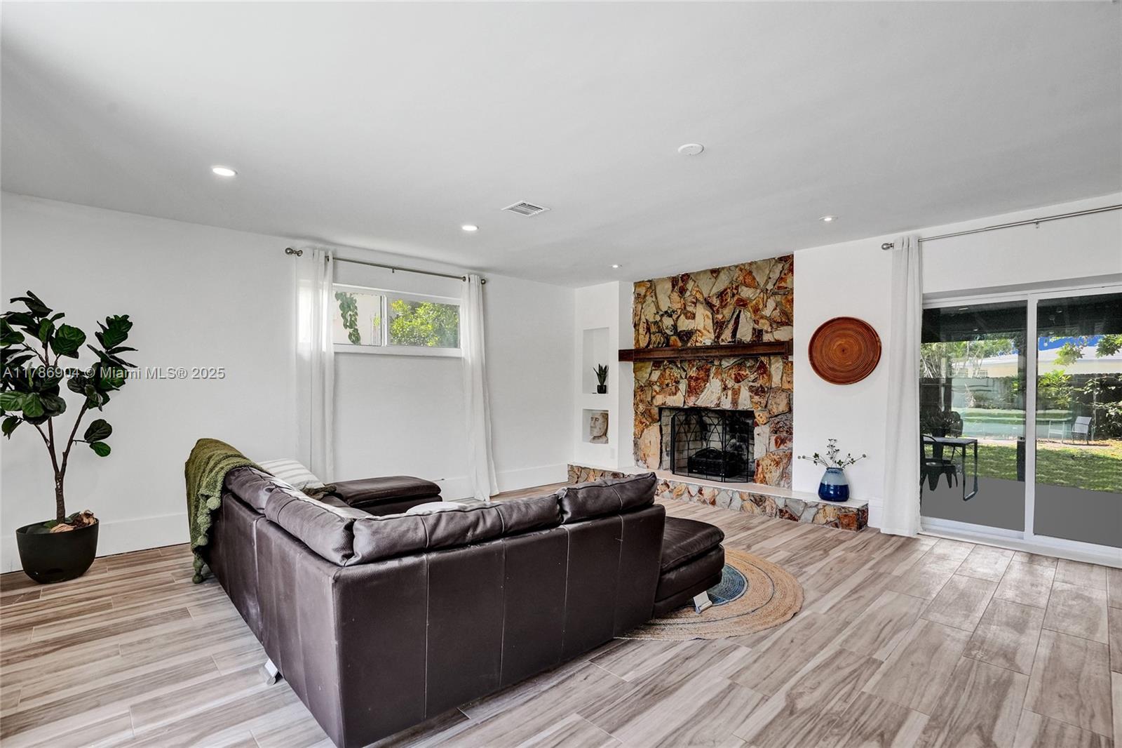 3411 SW 36th St, West Park, Florida image 7