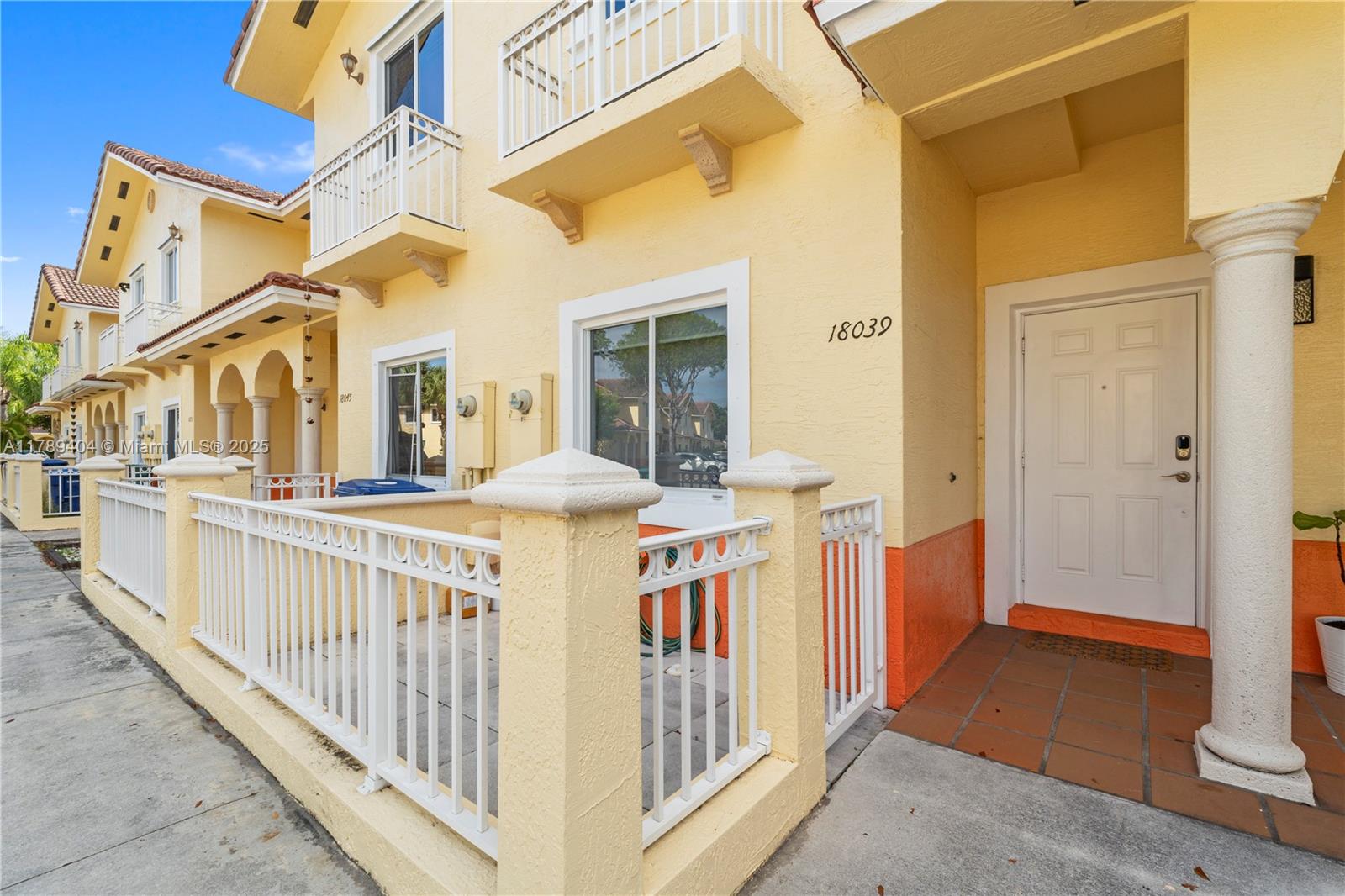 18039 NW 74th Path, Hialeah, Florida image 25