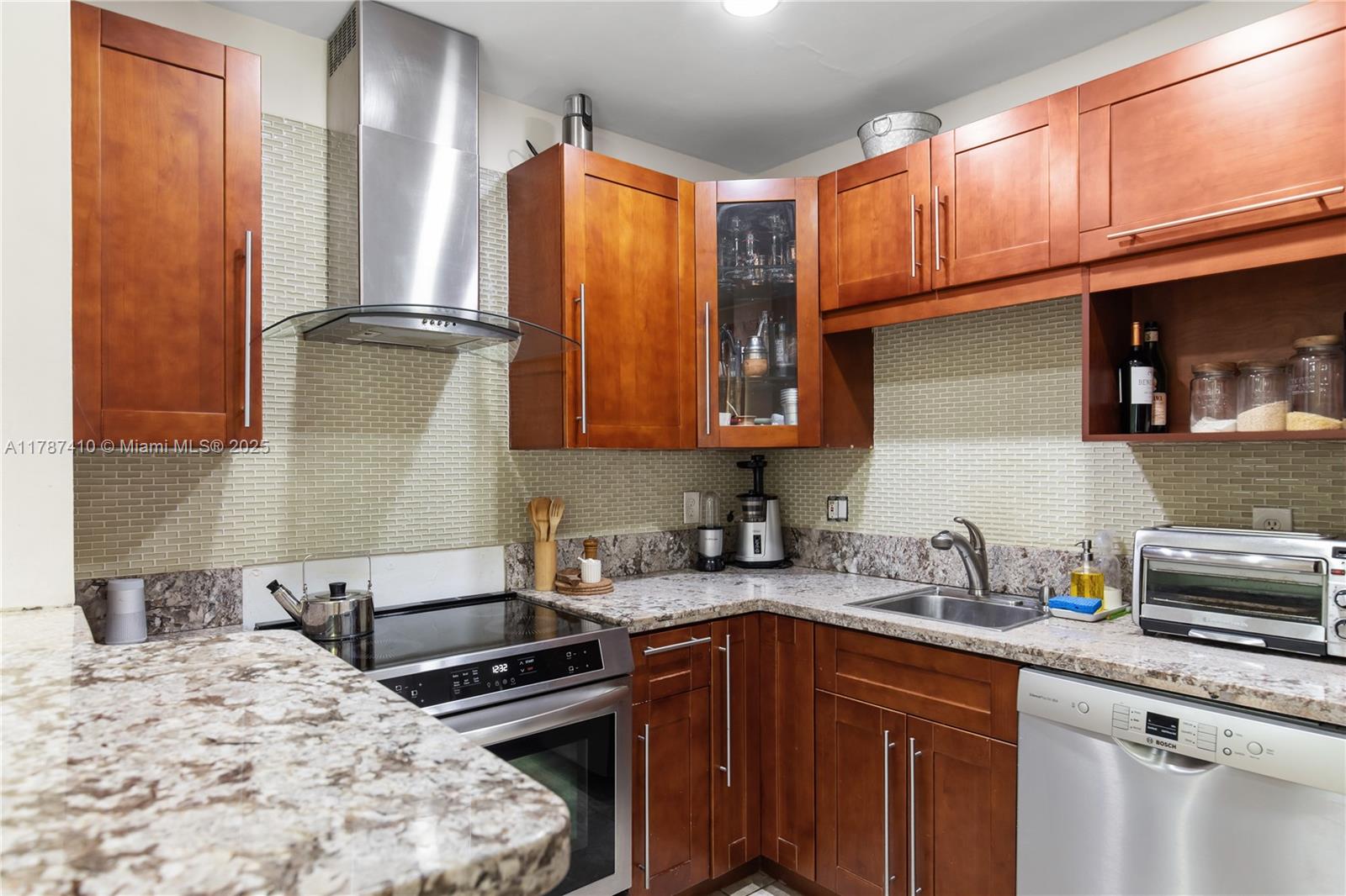 1080 NW 134th St, North Miami, Florida image 12