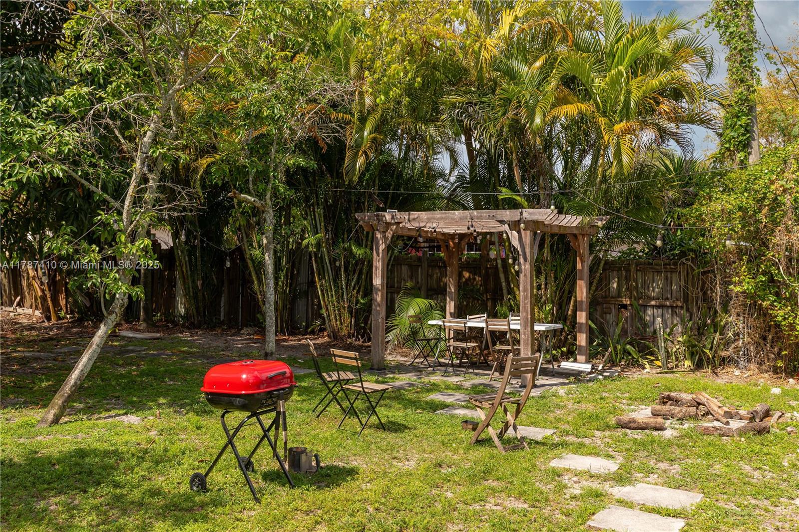 1080 NW 134th St, North Miami, Florida image 21