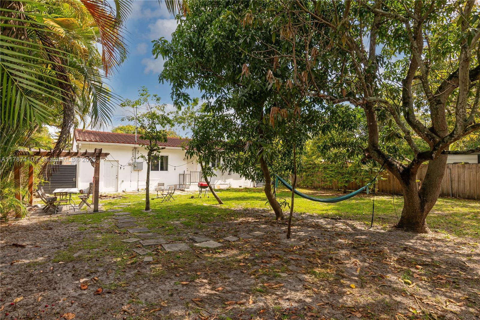 1080 NW 134th St, North Miami, Florida image 25