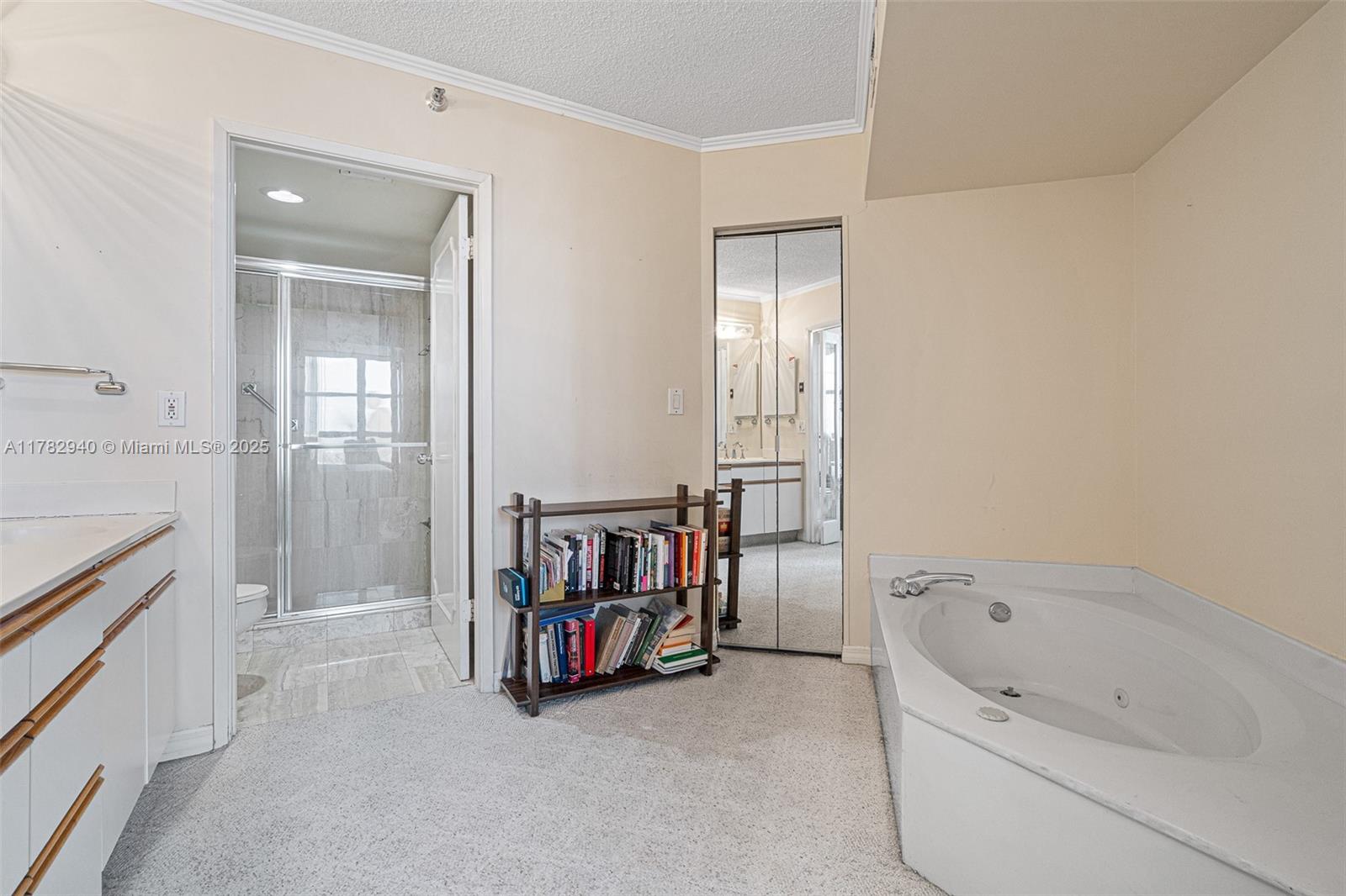 Residential, Aventura, Florida image 25