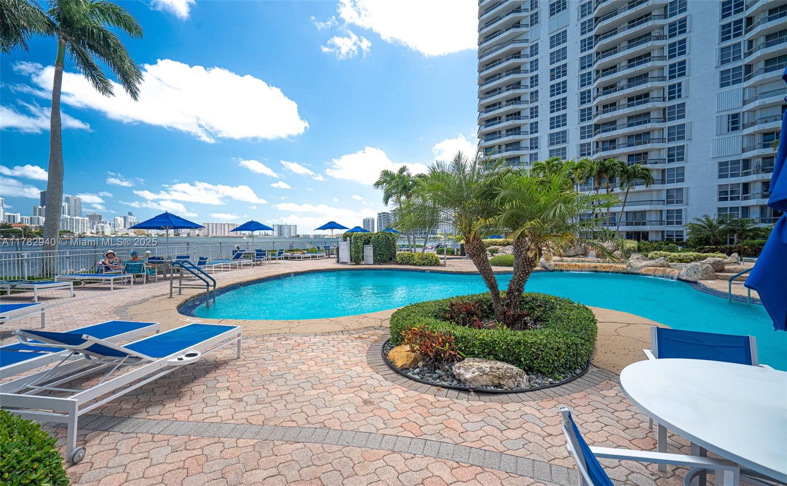 Residential, Aventura, Florida image 43