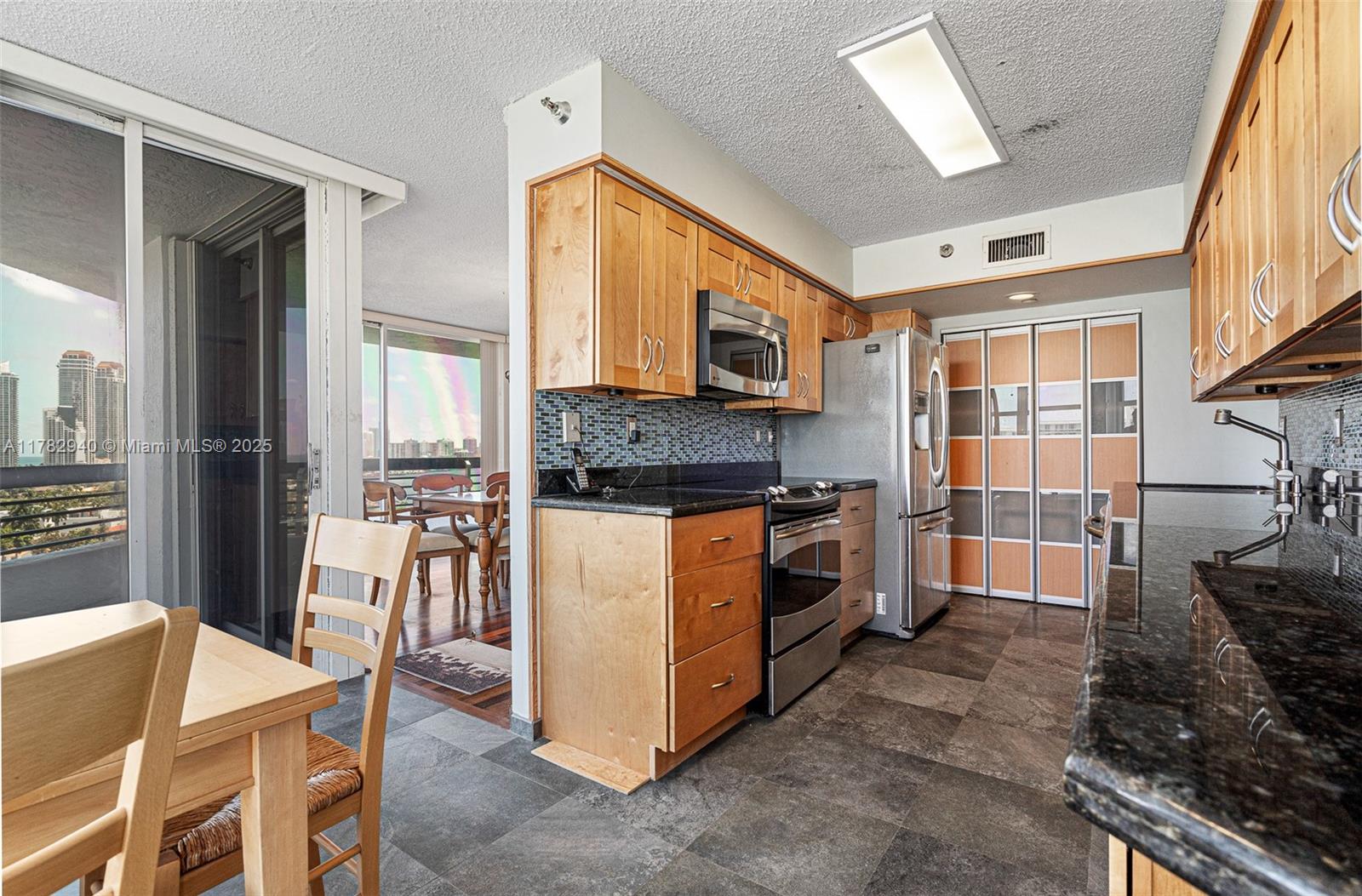 Residential, Aventura, Florida image 7