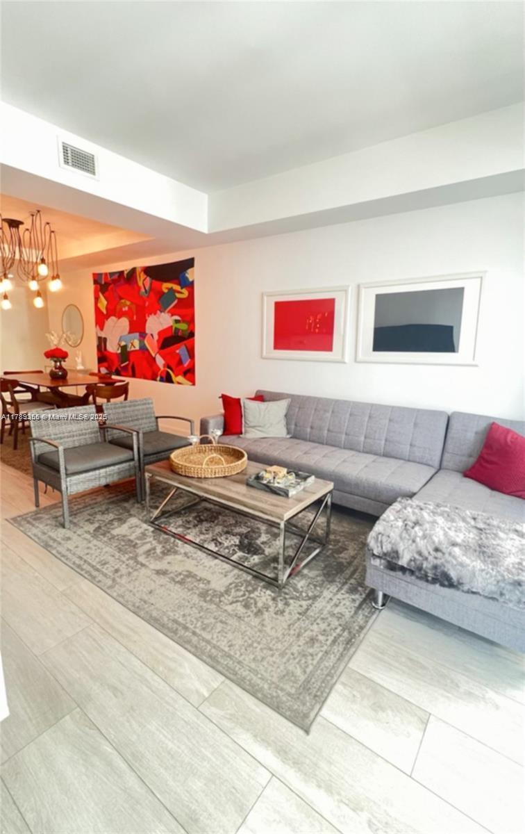 55 SW 9th #2509, Miami FL 33130