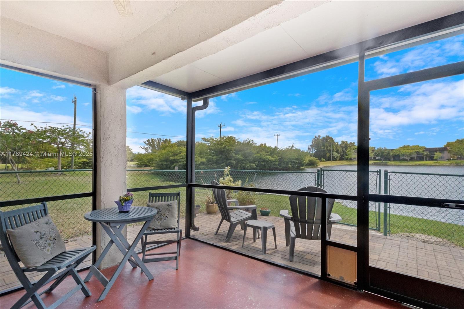 1053 NW 107th Ave, Pembroke Pines, Florida image 44