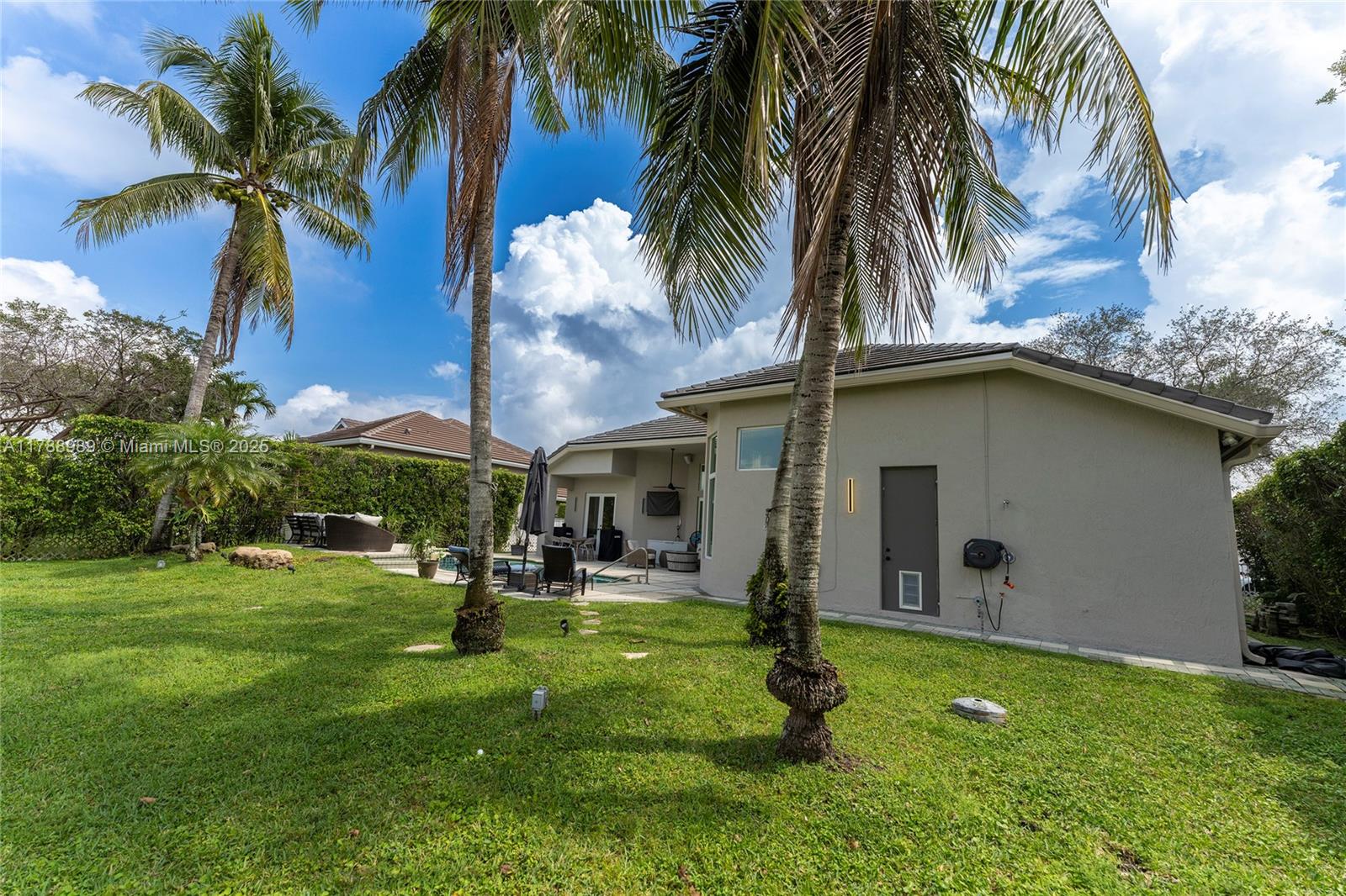 4021 E Lake Estates Dr, Davie, Florida image 32