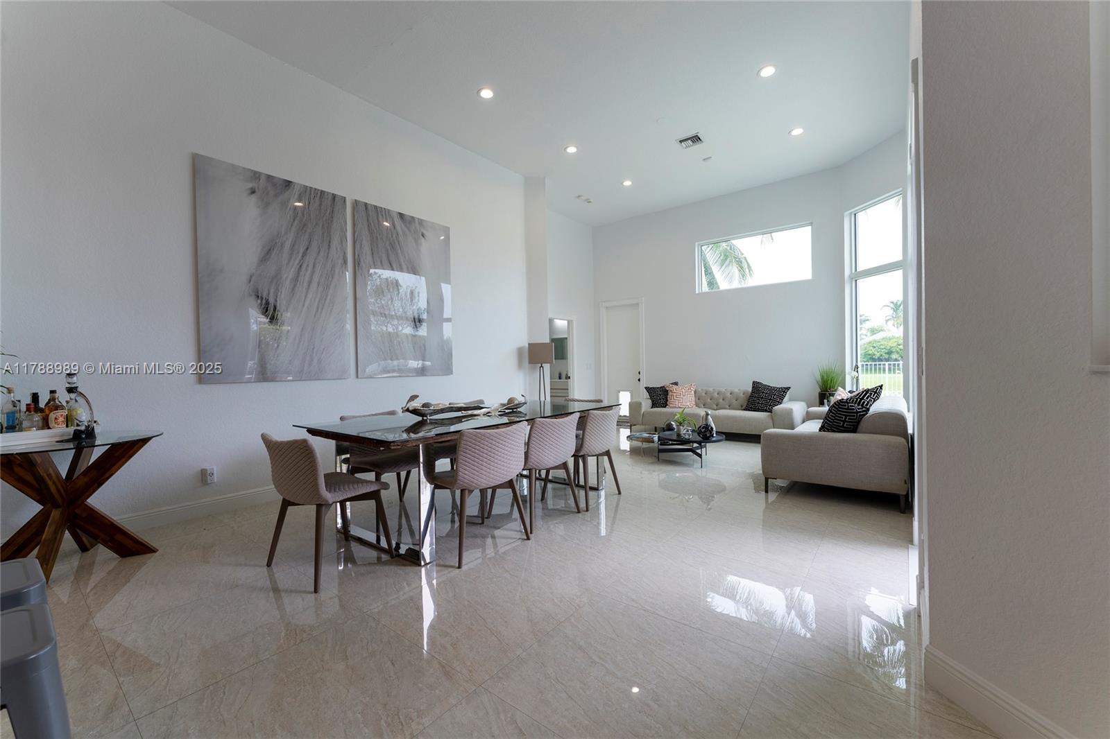 4021 E Lake Estates Dr, Davie, Florida image 7