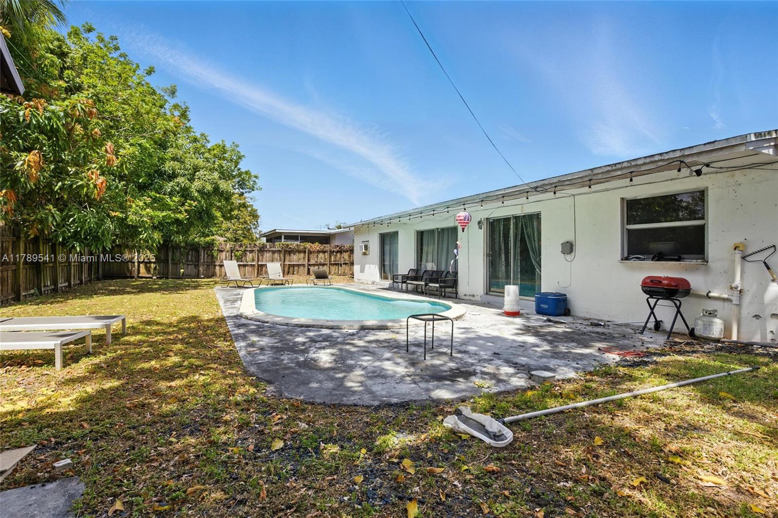 4210 NW 23rd St, Lauderhill, Florida image 25
