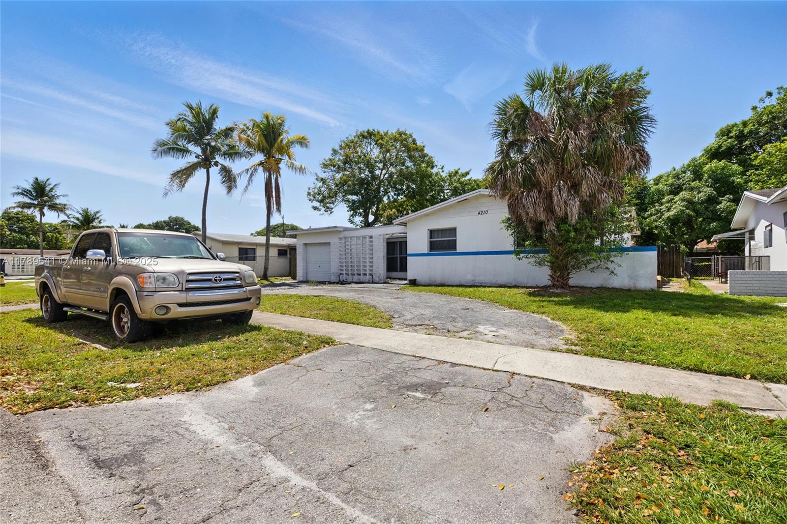 4210 NW 23rd St, Lauderhill, Florida image 26
