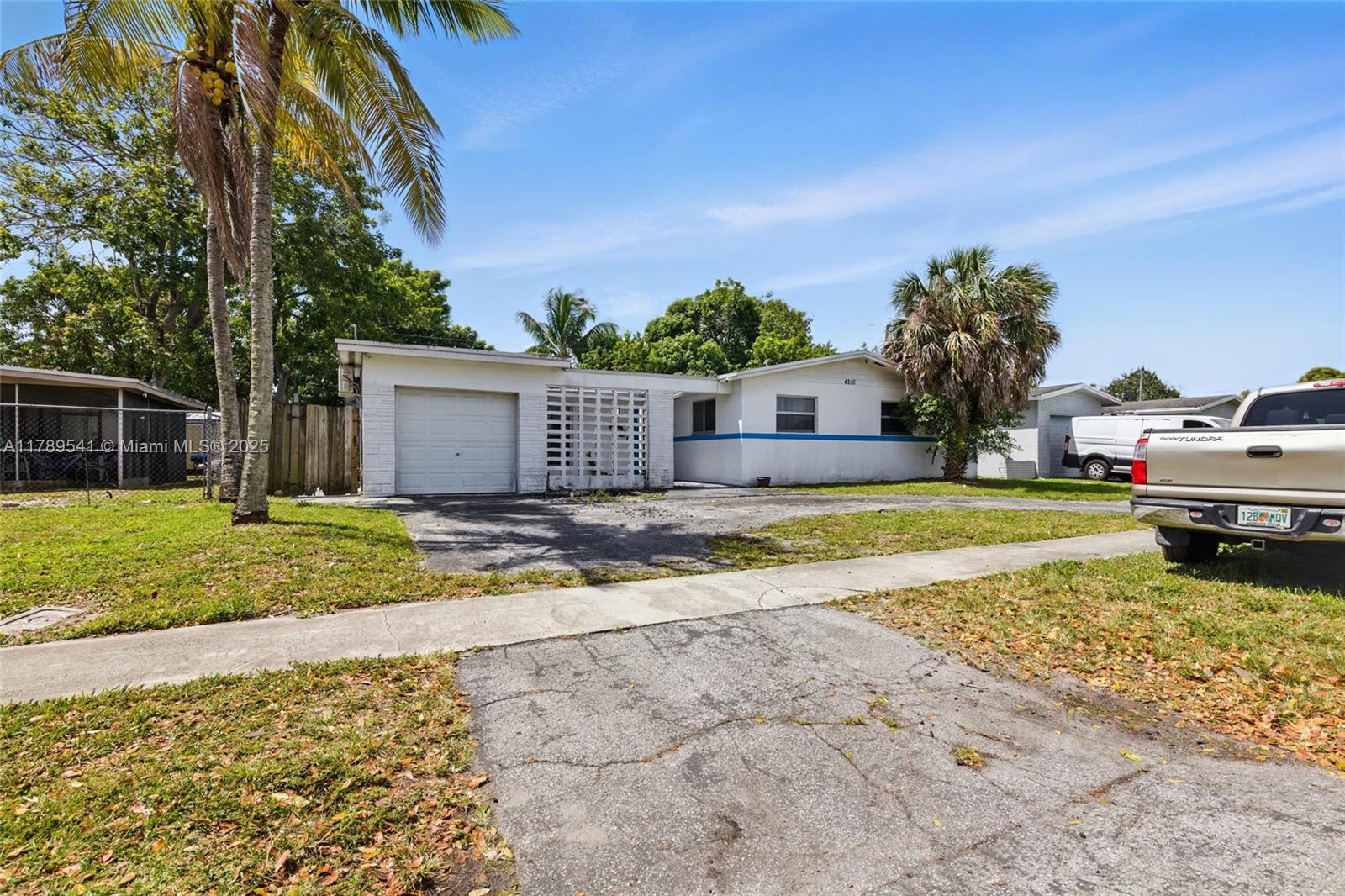 4210 NW 23rd St, Lauderhill, Florida image 27