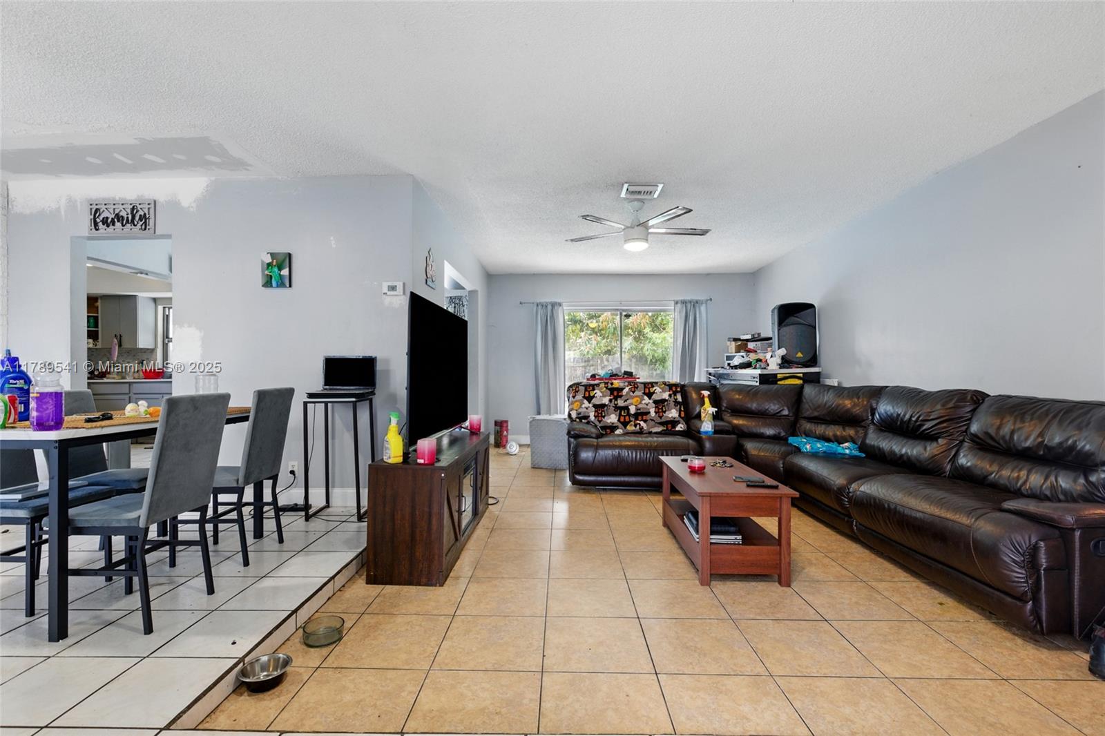 4210 NW 23rd St, Lauderhill, Florida image 3
