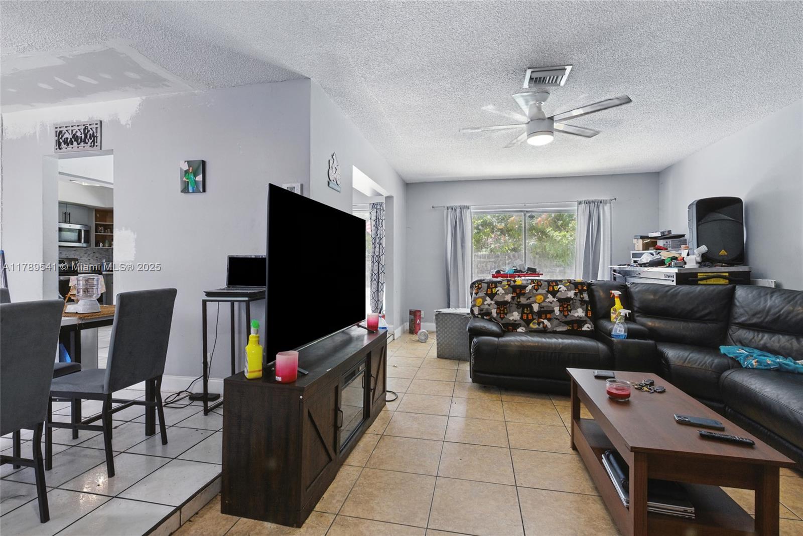 4210 NW 23rd St, Lauderhill, Florida image 8
