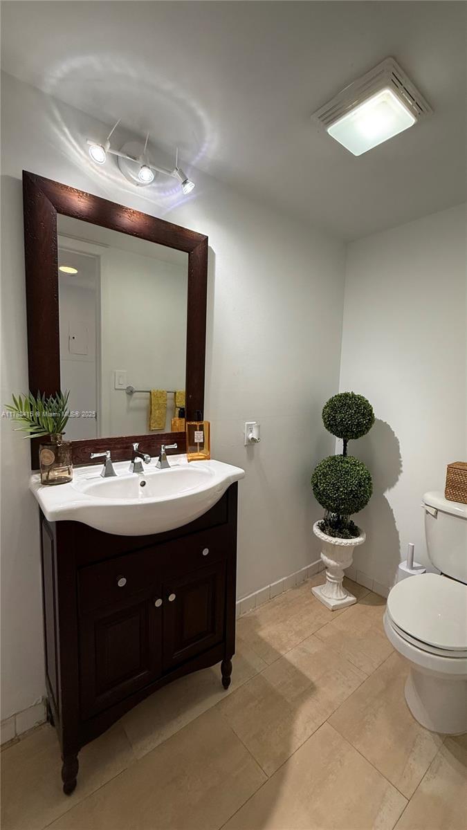 Listing Photo 12