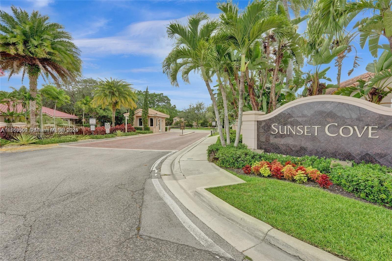 10132 4th, Plantation, Florida 33324