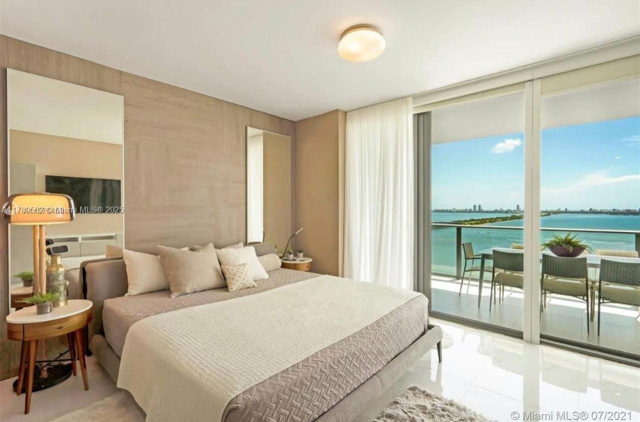 3131 NE 7th Ave #2102, Miami FL 33137