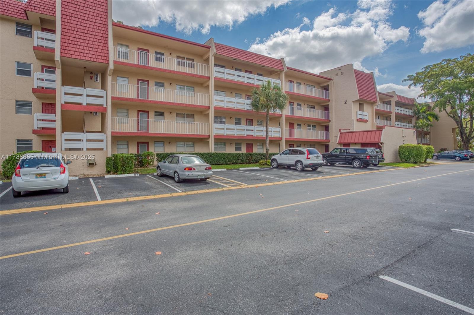 1005 Country Club Dr #408, Margate, Florida image 28