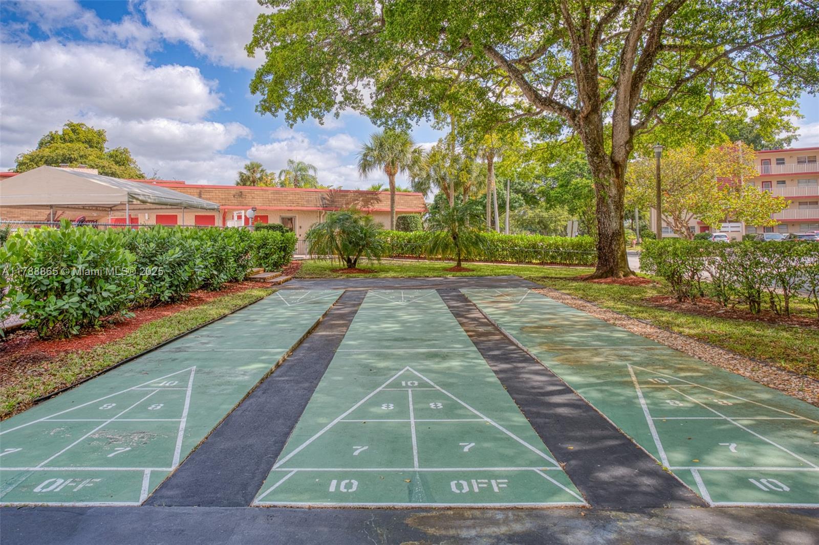 1005 Country Club Dr #408, Margate, Florida image 34