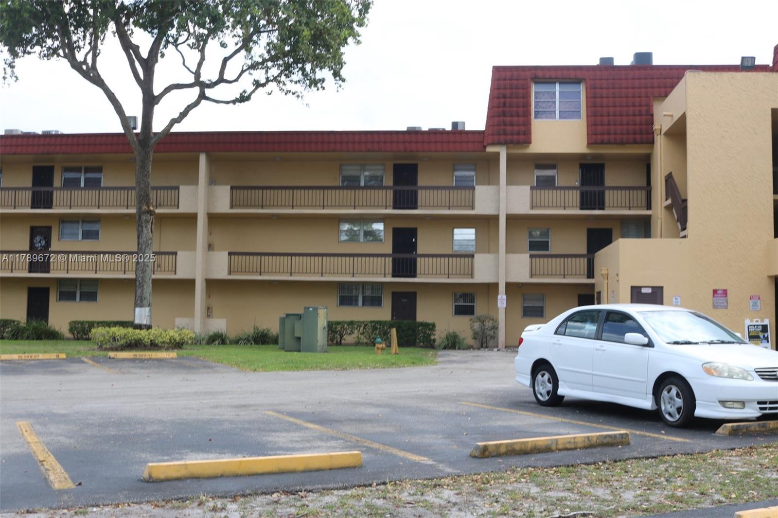3490 Foxcroft Rd #B304, Miramar, Florida image 1