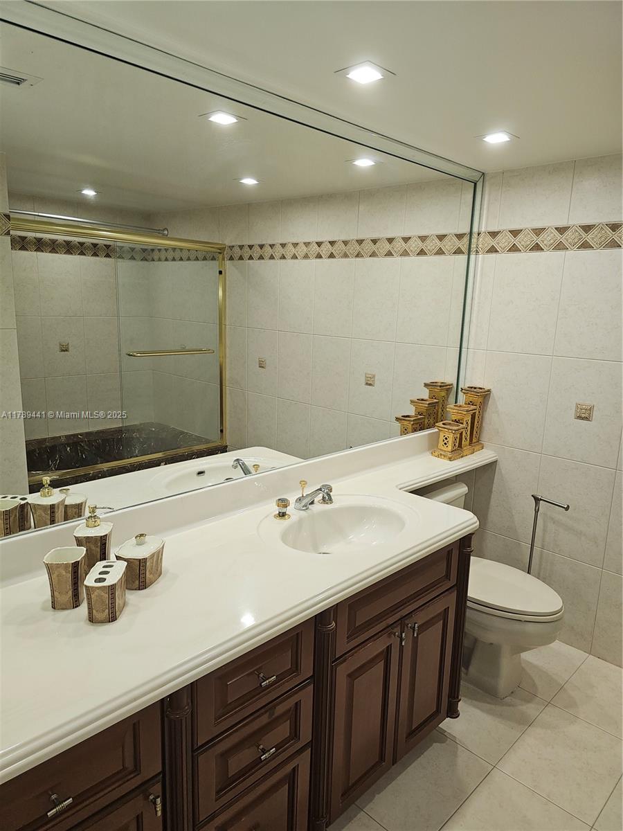 2049 S Ocean Dr #PH1, Hallandale Beach, Florida image 24