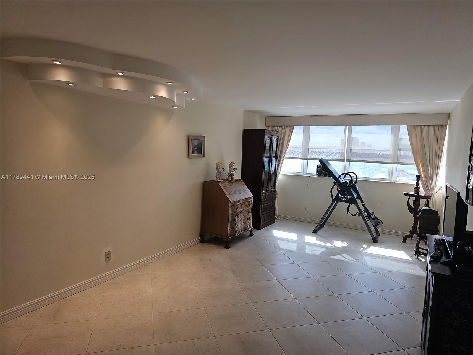 2049 S Ocean Dr #PH1, Hallandale Beach, Florida image 29