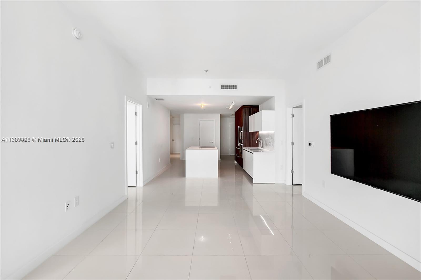 851 NE 1st Ave #4407, Miami FL 33132