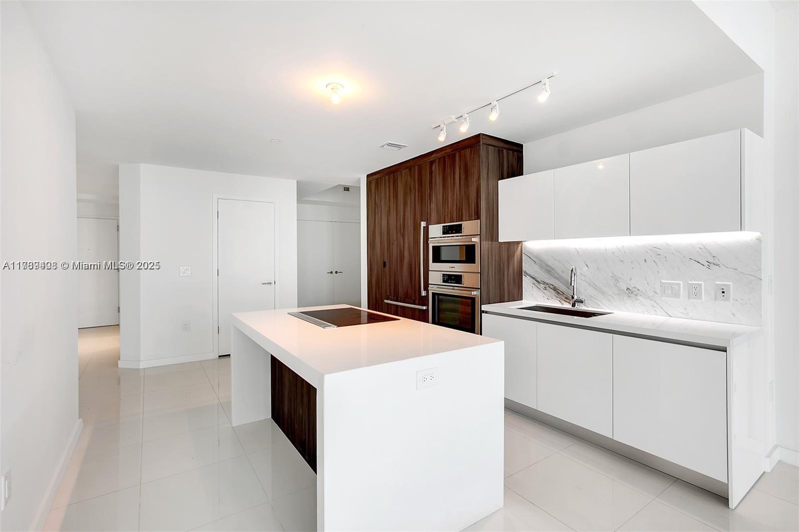 851 NE 1st Ave #4407, Miami FL 33132