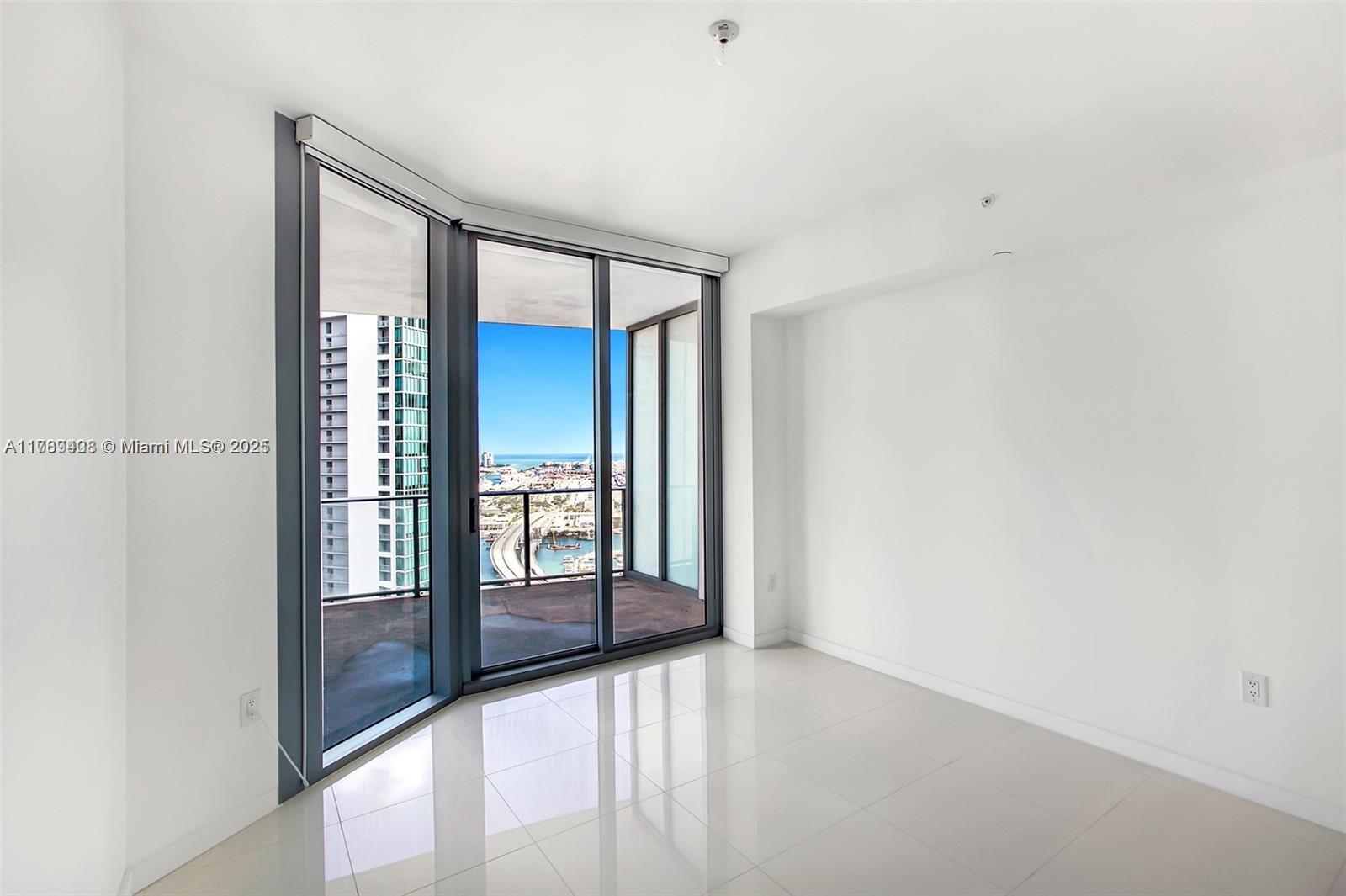 851 NE 1st Ave #4407, Miami FL 33132
