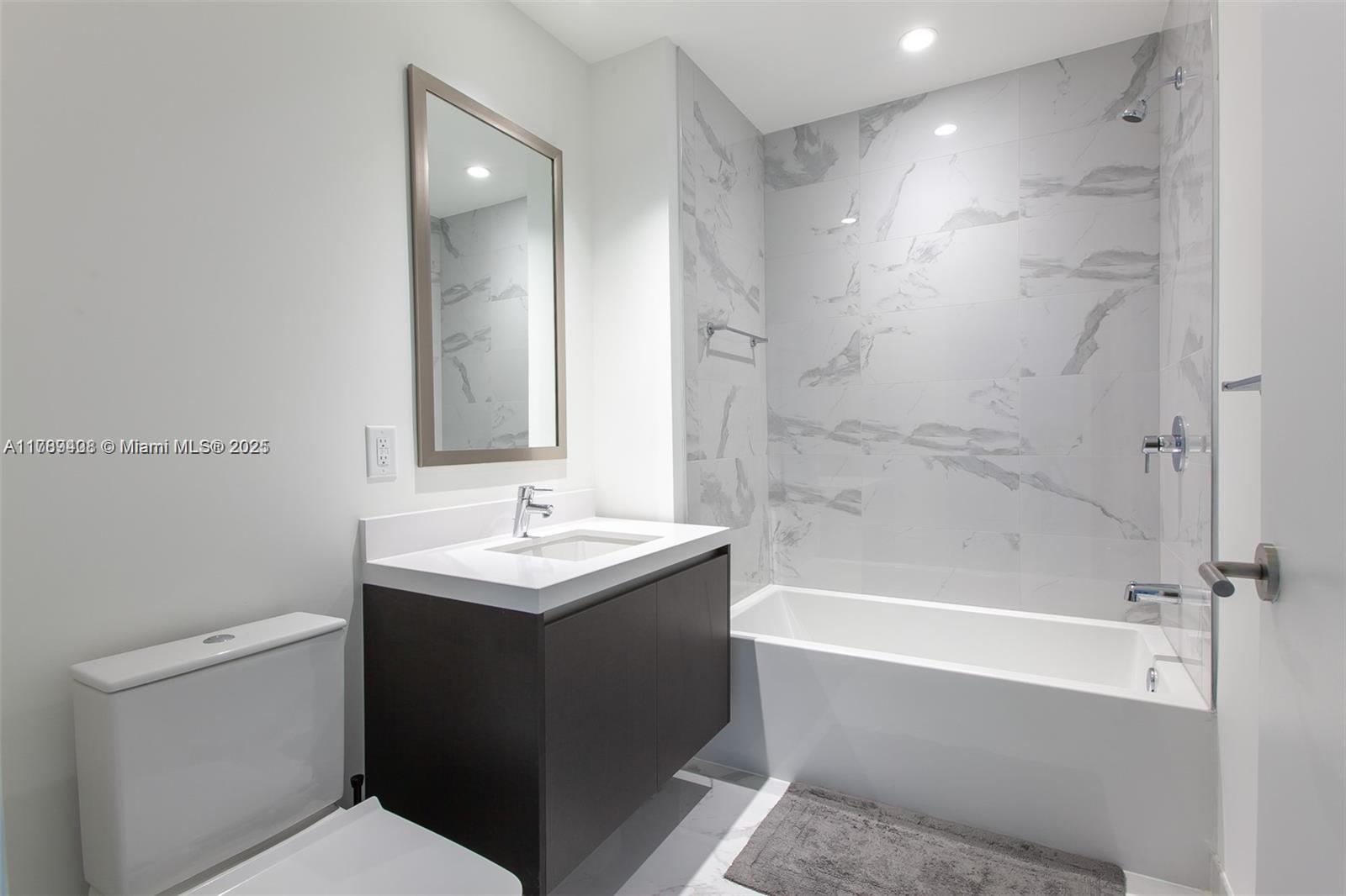 851 NE 1st Ave #4407, Miami FL 33132