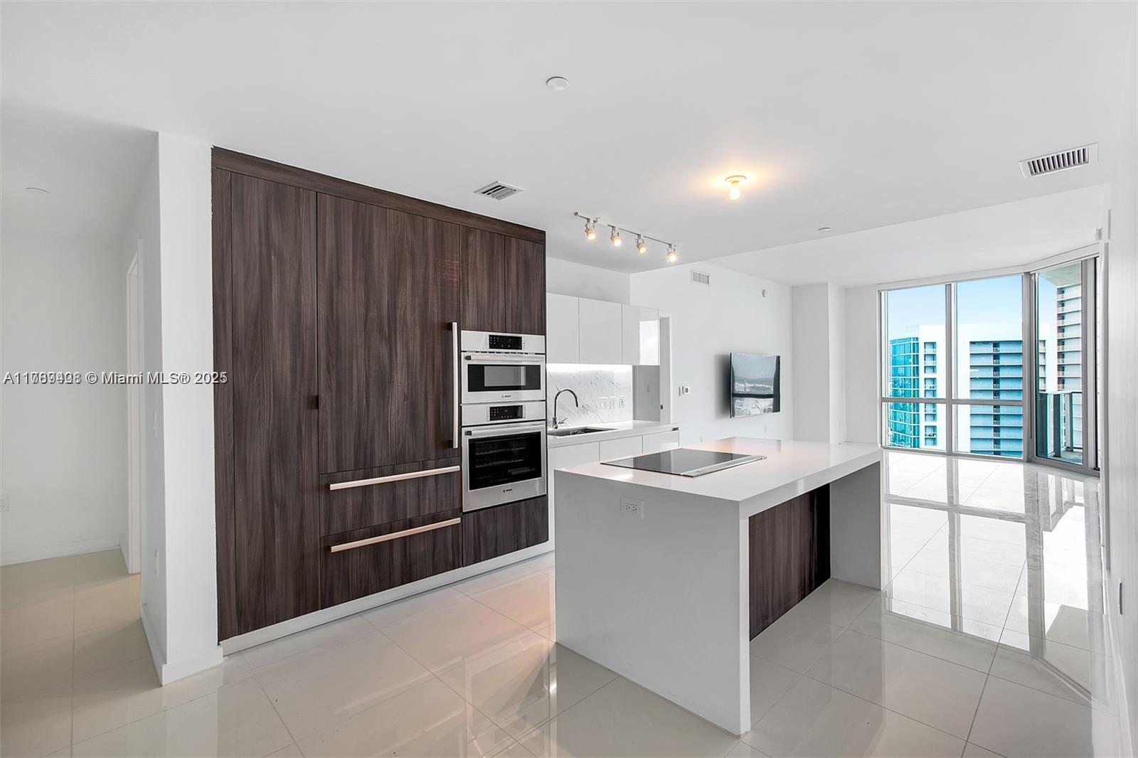 851 NE 1st Ave #4407, Miami FL 33132