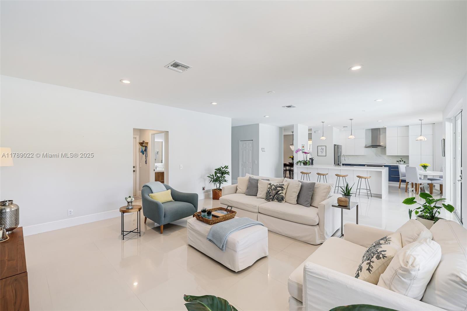 1092 Lavender Cir, Weston, Florida image 17