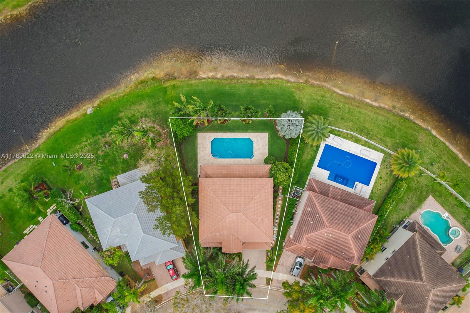 1092 Lavender Cir, Weston, Florida image 3