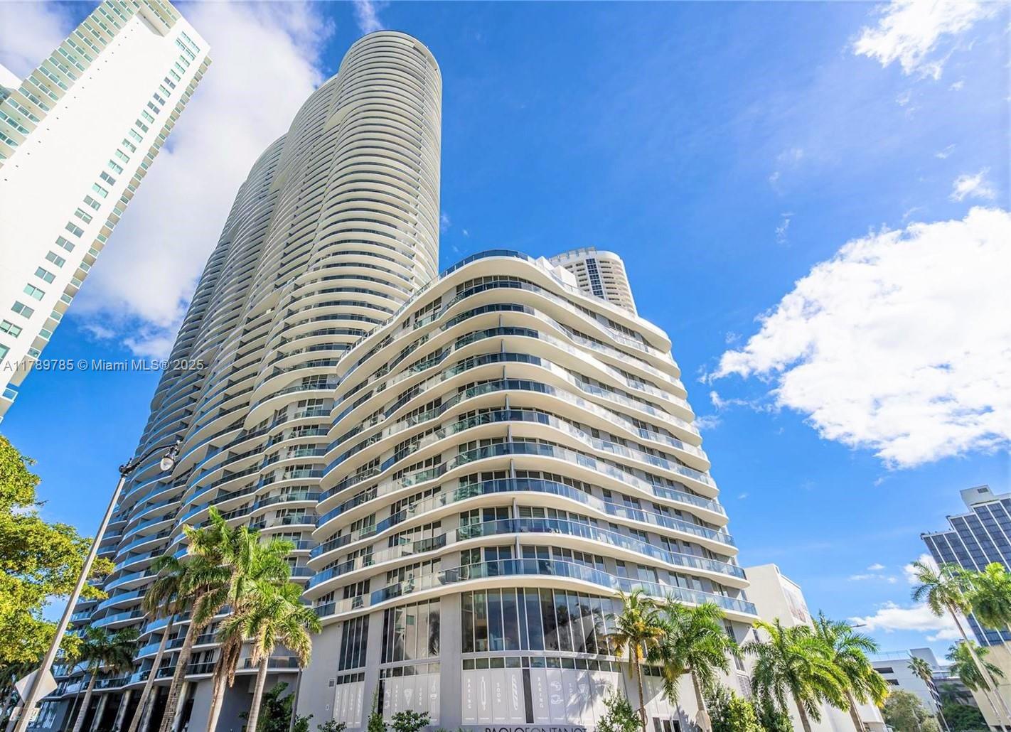 Apartamento para Alugar em Miami, FL