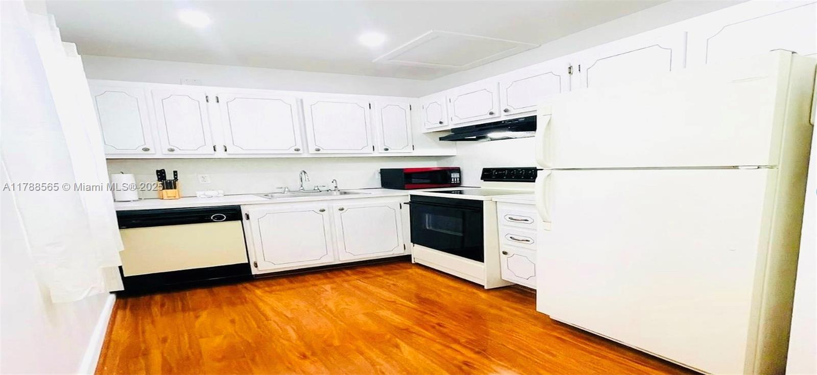 497 W Tilford  W #W, Deerfield Beach, Florida image 5