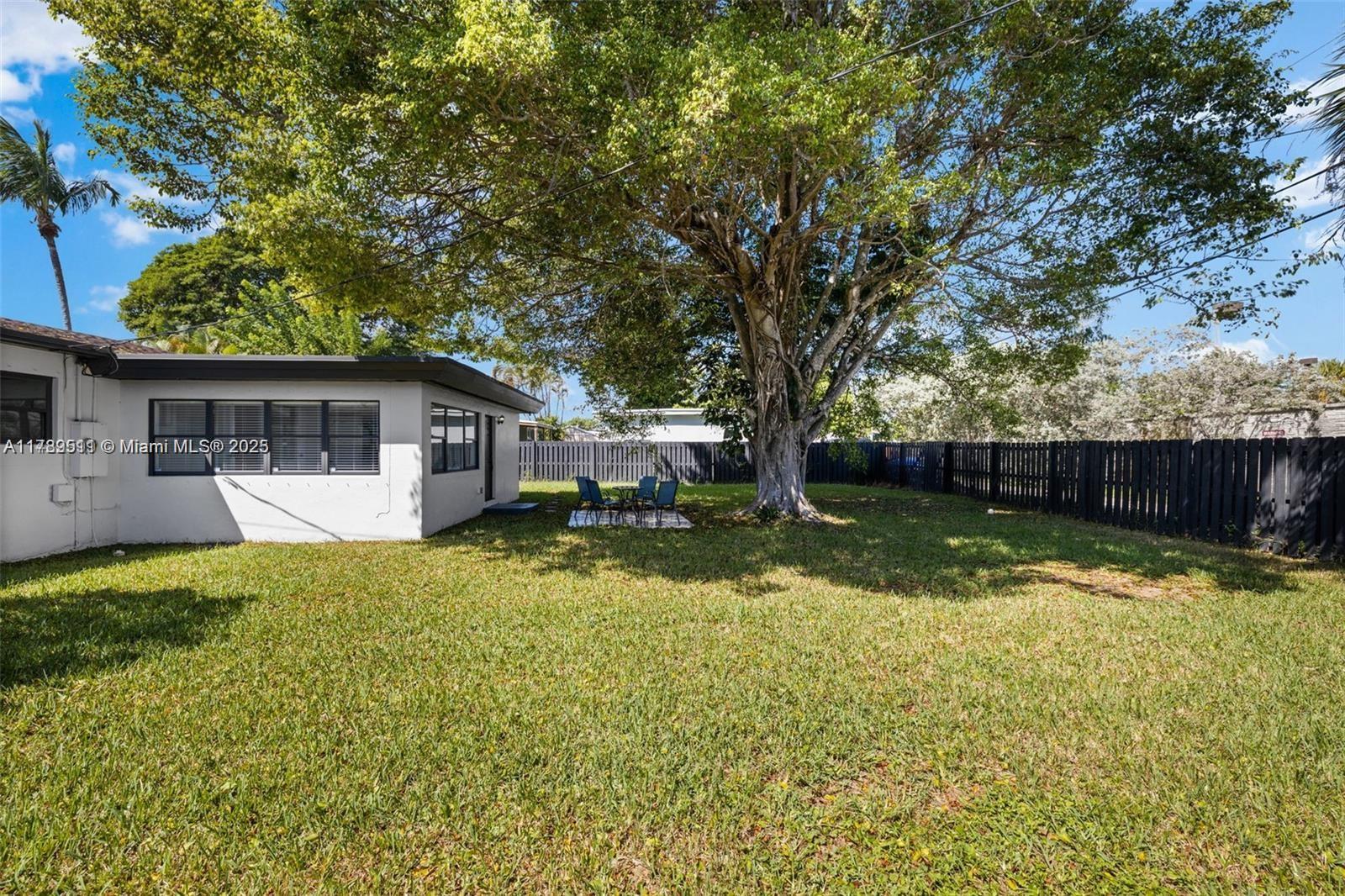 1635 Liberty St, Hollywood, Florida image 35