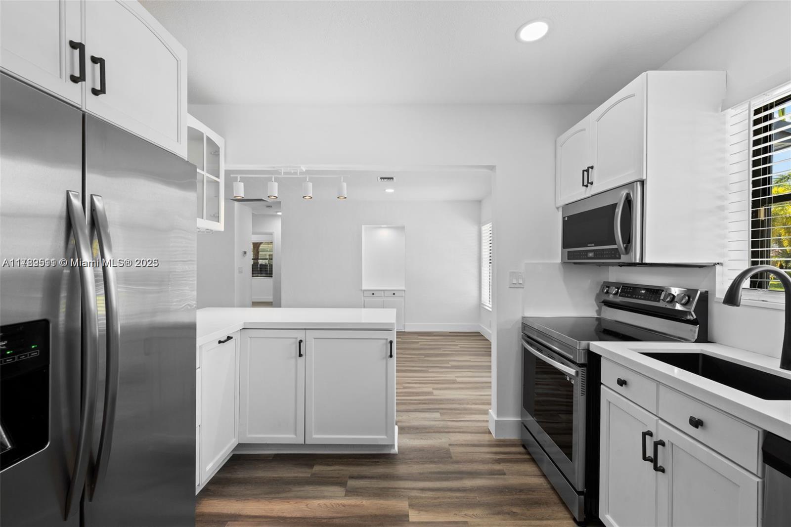 1635 Liberty St, Hollywood, Florida image 5