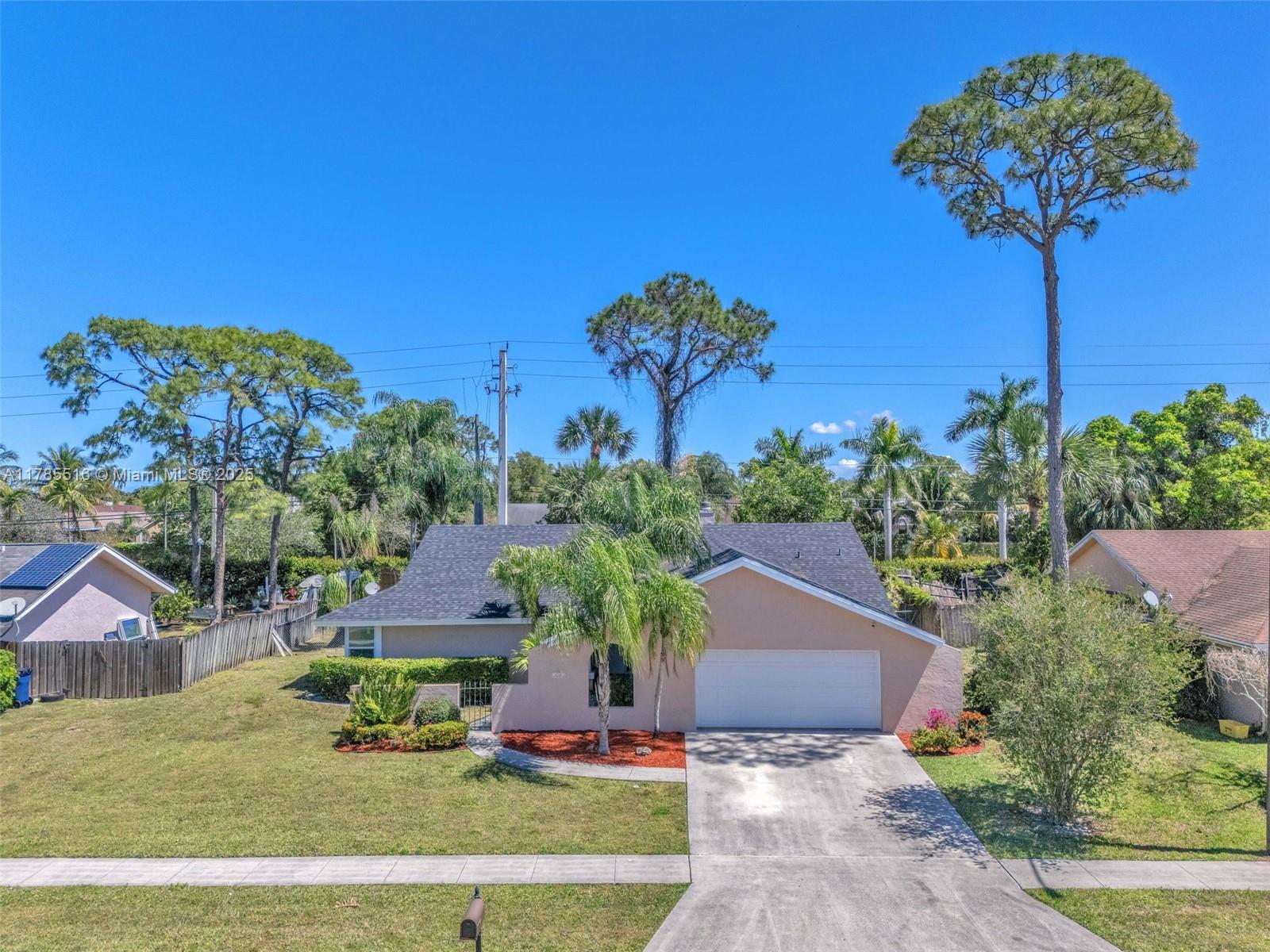 230 S Parkwood Dr S, Royal Palm Beach, Florida image 2
